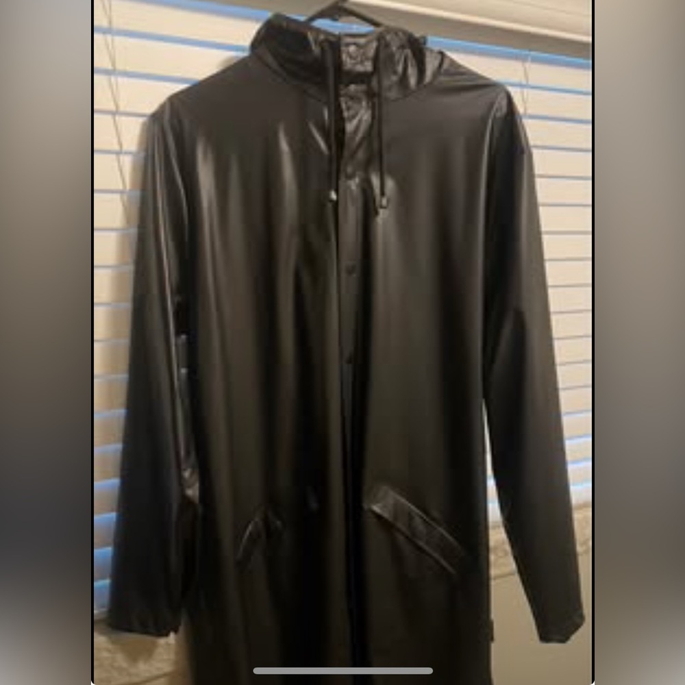 RAINS | RAINCOAT UNISEX Black Hoodie